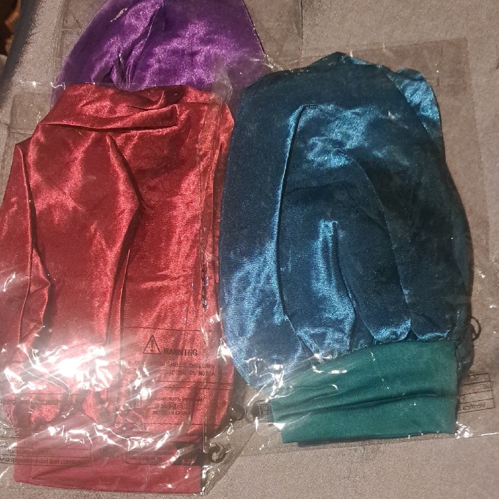 3/4$10 Stylish red, purple & green Hair covering accessorys 4 men/womanUnisex